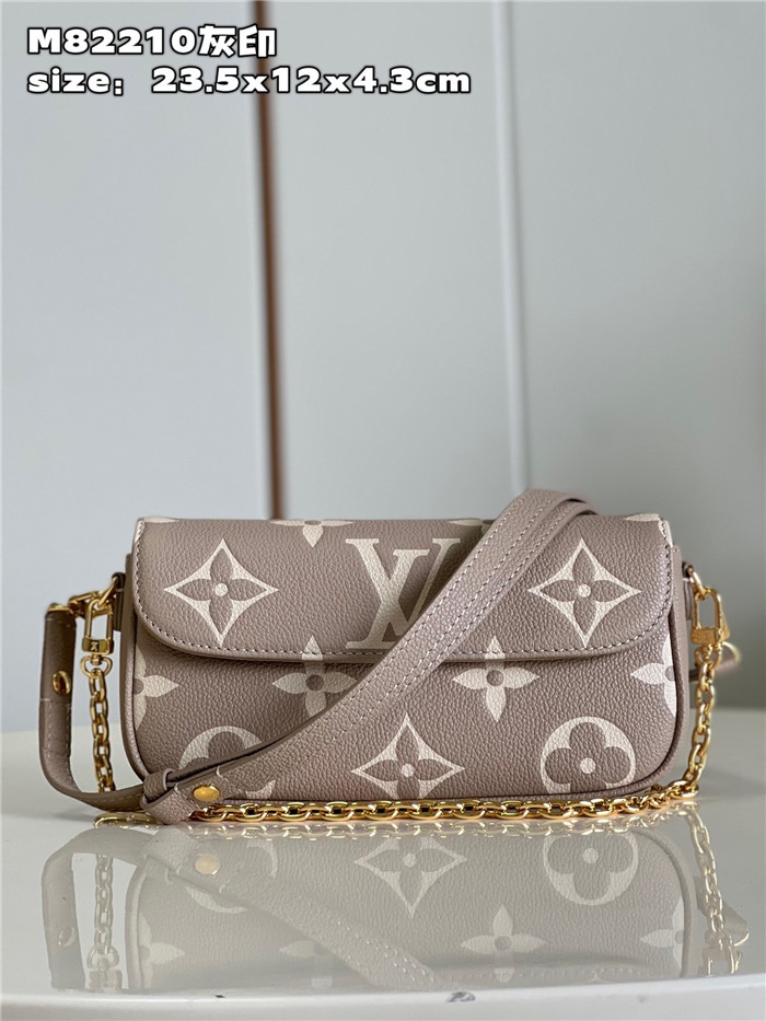  LOUIS VUITTON  루이비통 윌릿 온 체인 숄더백 M8221