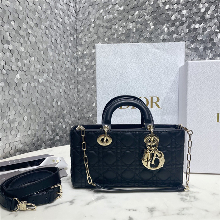  Dior 디올 레이디 D-JOY M0540