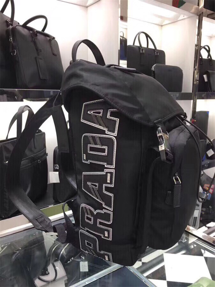 프라다 백팩 2VZ135신상