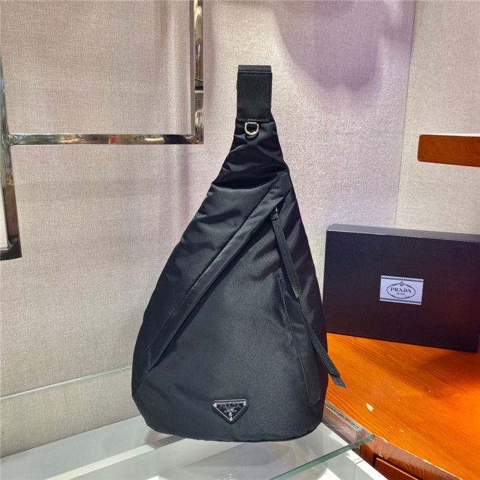 PRADA 프라다 리나일론 크로스 백팩 2VZ092