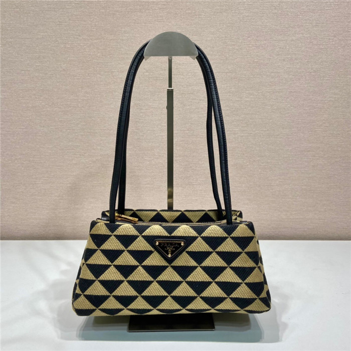 PRADA  프라다 자수 패브릭 스몰 백 1BA368