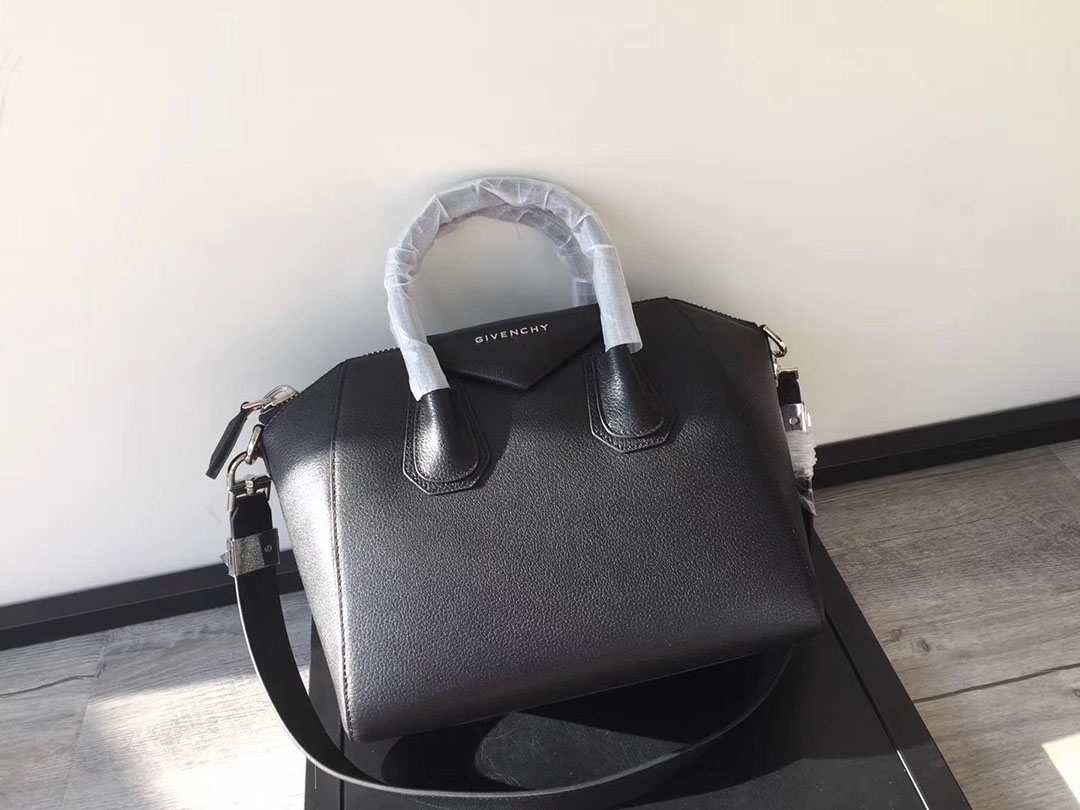 지방시 안티고나백 28CM G85002-3