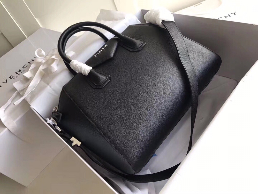 지방시 안티고나백 33CM G85001