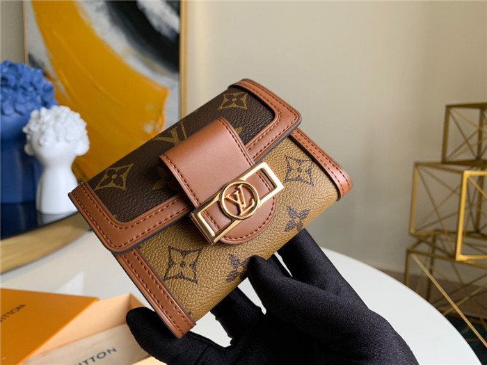 LOUIS VUITTON 루이비통 도핀 지갑 M68725