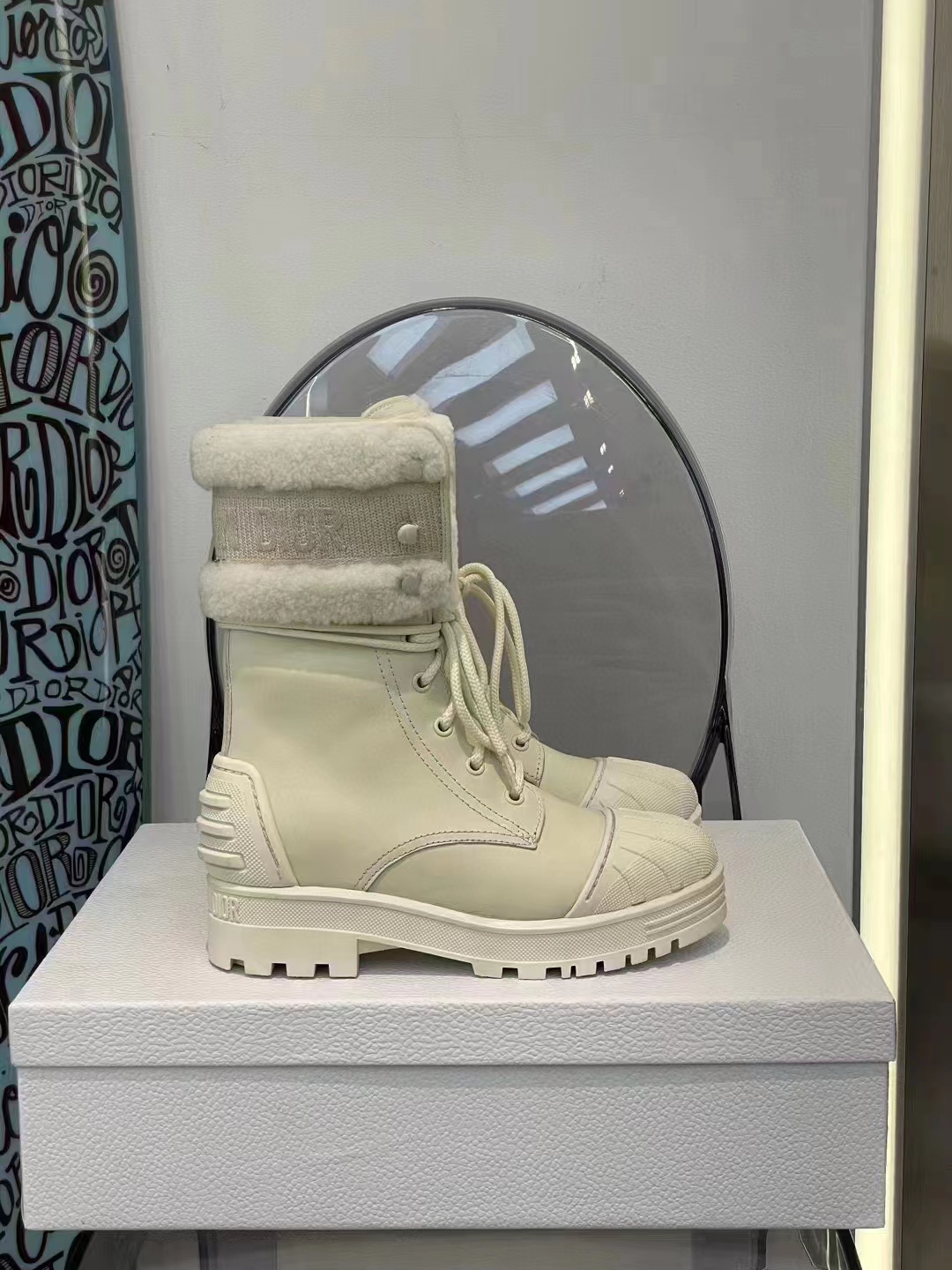 Dior 디올 여성용 털 부츠 블랙,크림