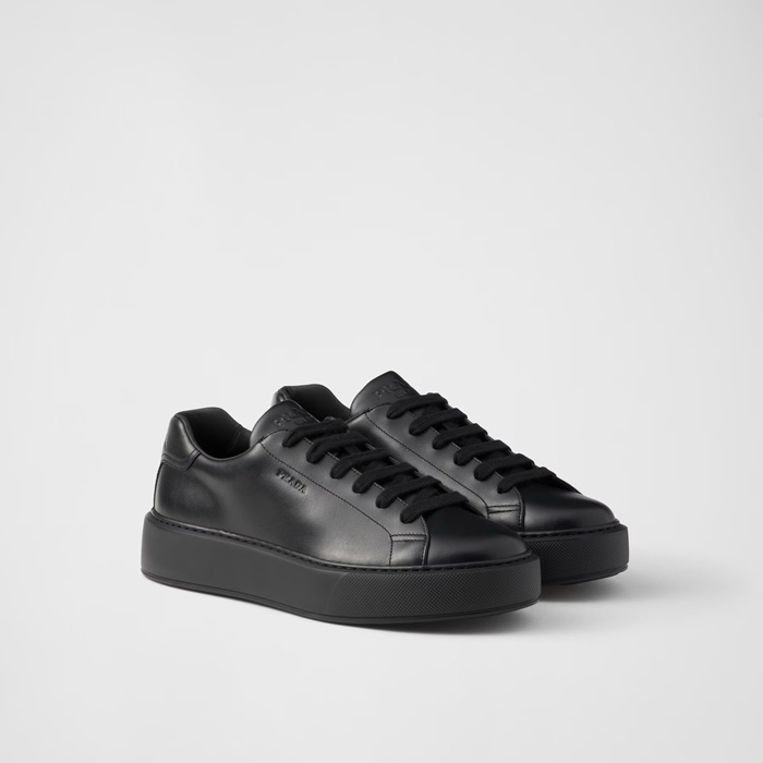 Prada 프라다 남성 화이트 스니커즈