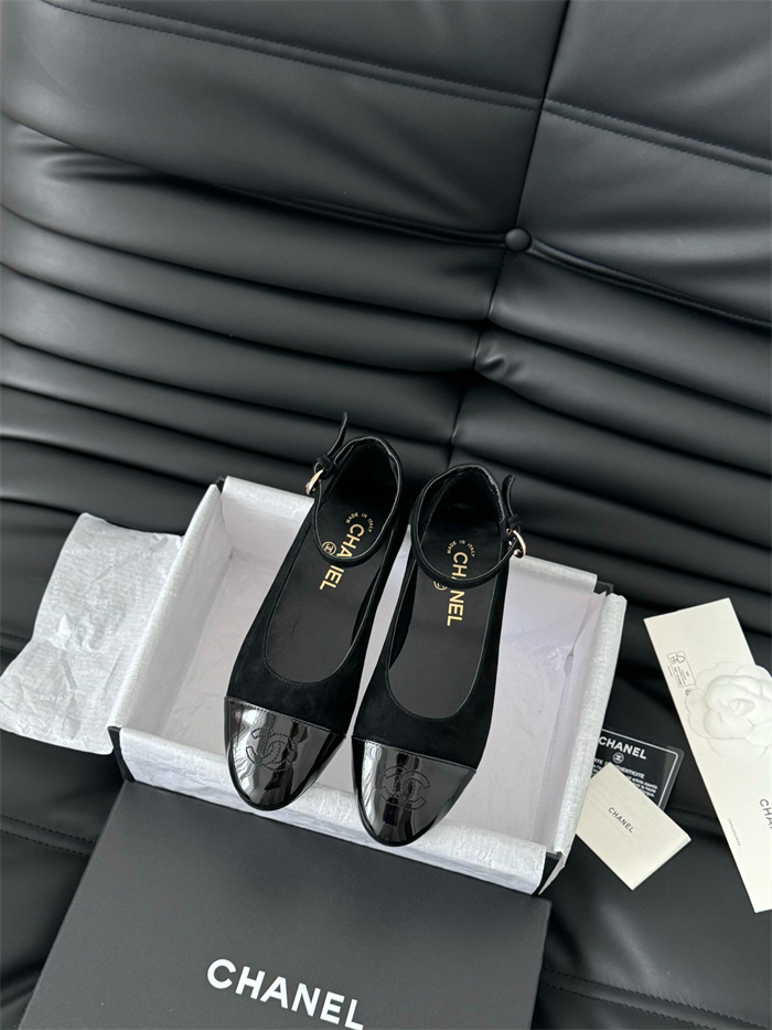 CHANEL 샤넬 여성용 단화 C44845-2 2024/신상 블랙,화이트 2color