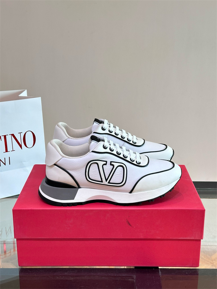 VALENTINO 발렌티노 남성용 스니커즈 V99769-1 2024/신상 2COLOR