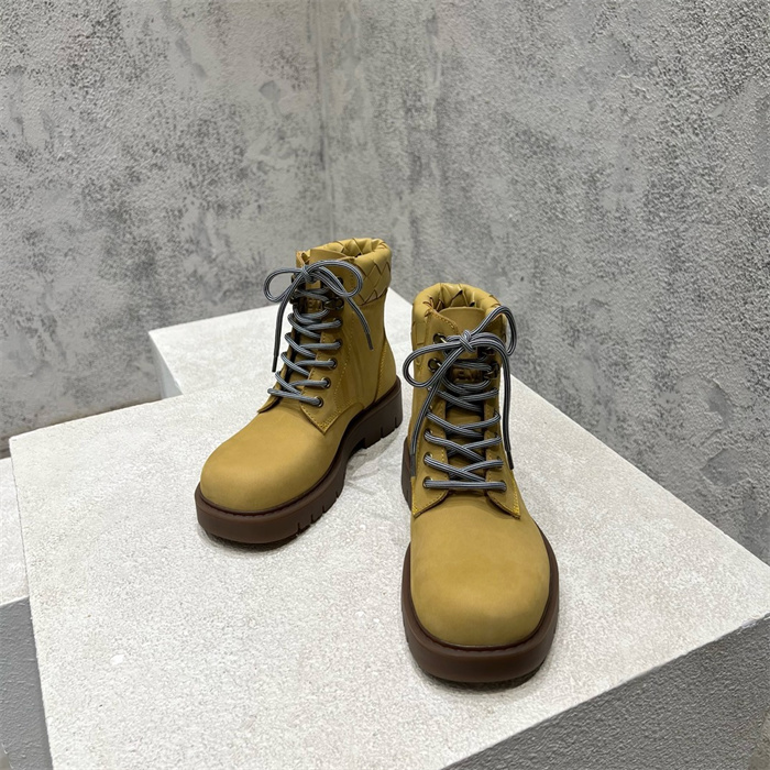 BOTTEGA VENETA 보테가베네타 남여공용 부츠 V83113-1 2024/신상 2COLOR