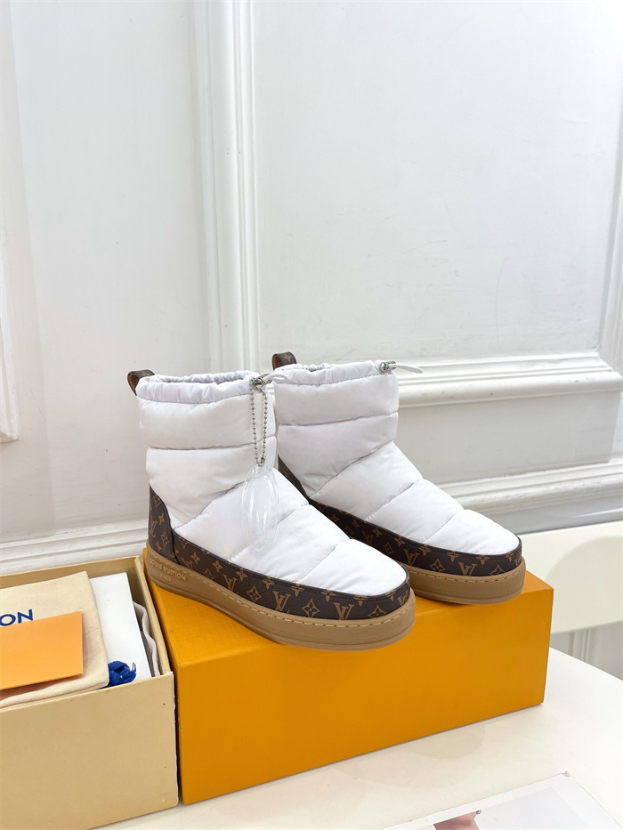 LOUIS VUITTON 루이비통 여성용 스노우 부츠 L64239-1 2024/신상 블랙,화이트 2color