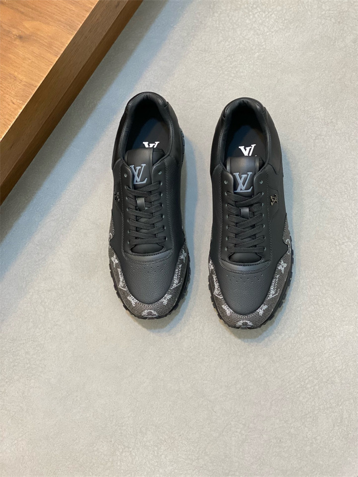 LOUIS VUITTON 루이비통 남성용 스니커즈 L95430-1 2024/신상 블랙,화이트 2color