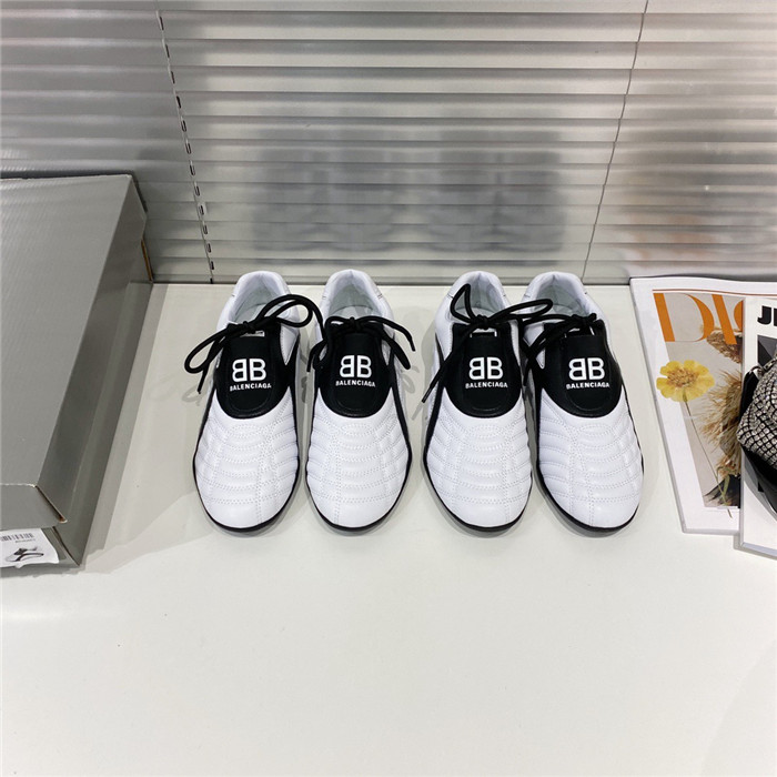 발렌시아가 여성용 스니커즈 B48008-1 2020/신상