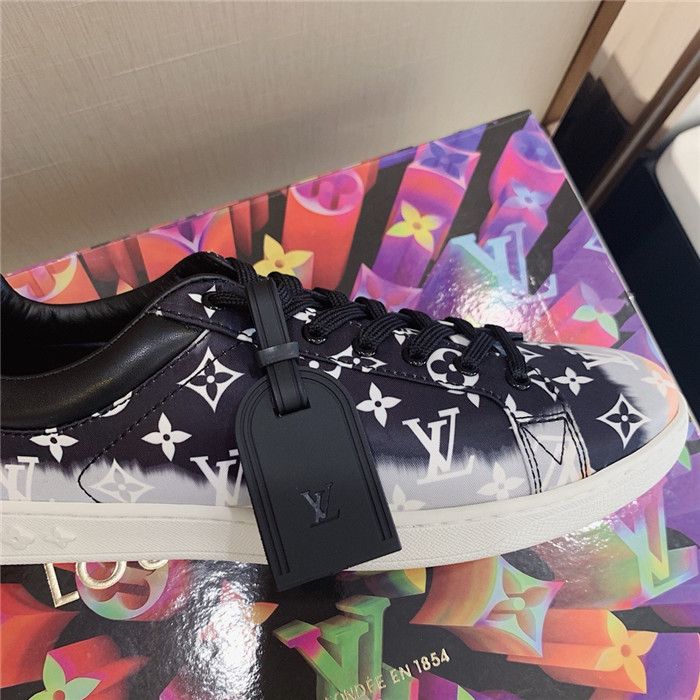 Louis Vuitton 루이비통 남여공용 스니커즈 L50810-1 2020/신상
