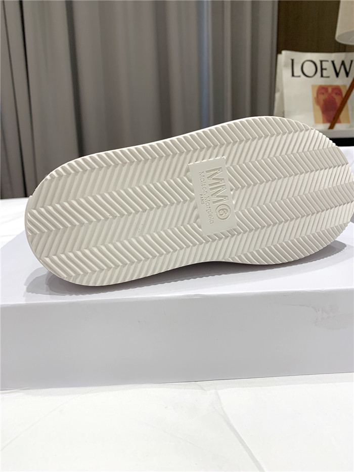 MAISON MARGIELA 메종 마르지엘라 여성용 스니커즈 M43922-3 2020/신상