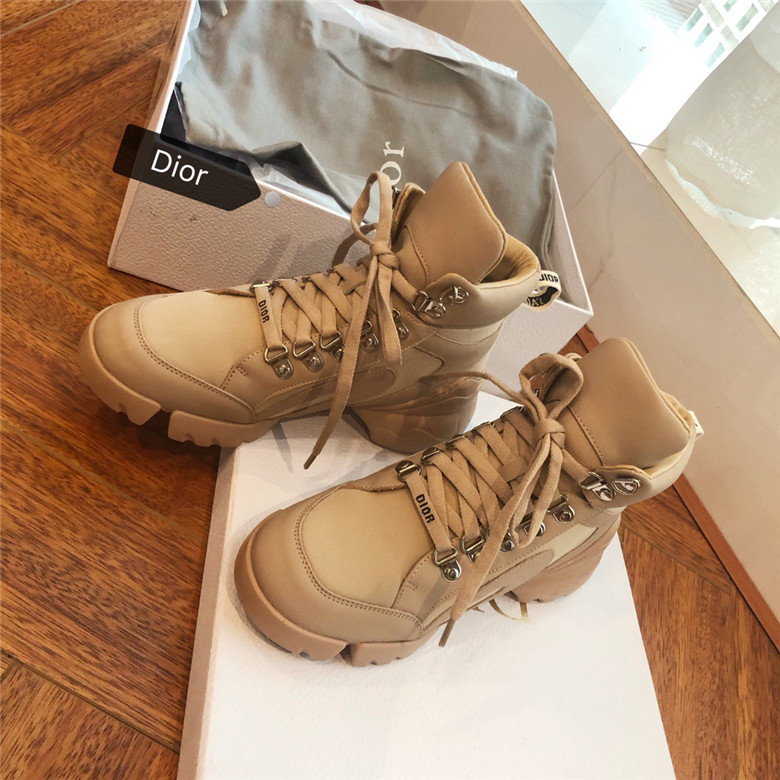 디올 하이탑 스니커즈 D8099-3 신상