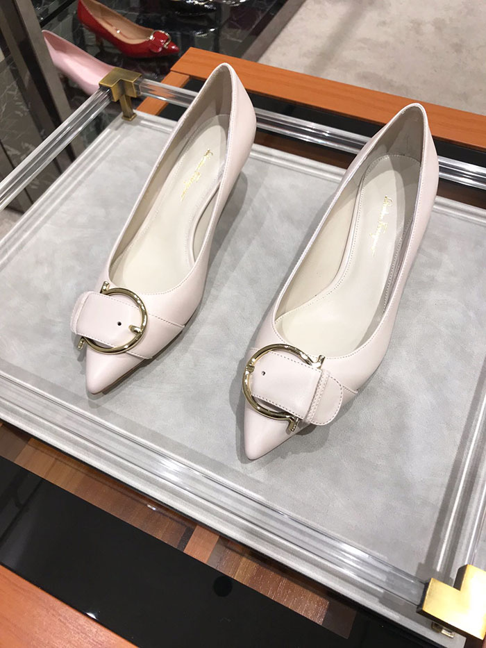 페레가모 구두 굽높이4CM 봄신상