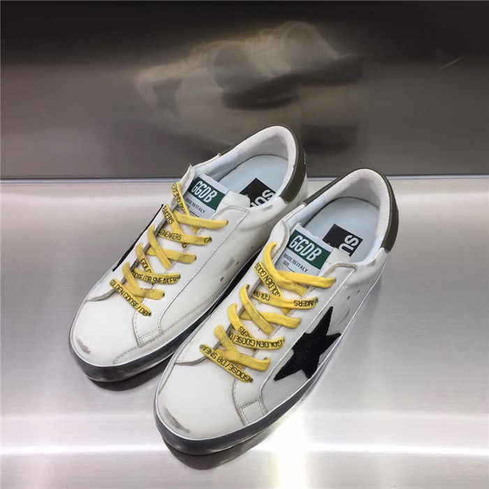 Golden Goose 골든구스 남여공용 스니커즈 G530194 2020/신상