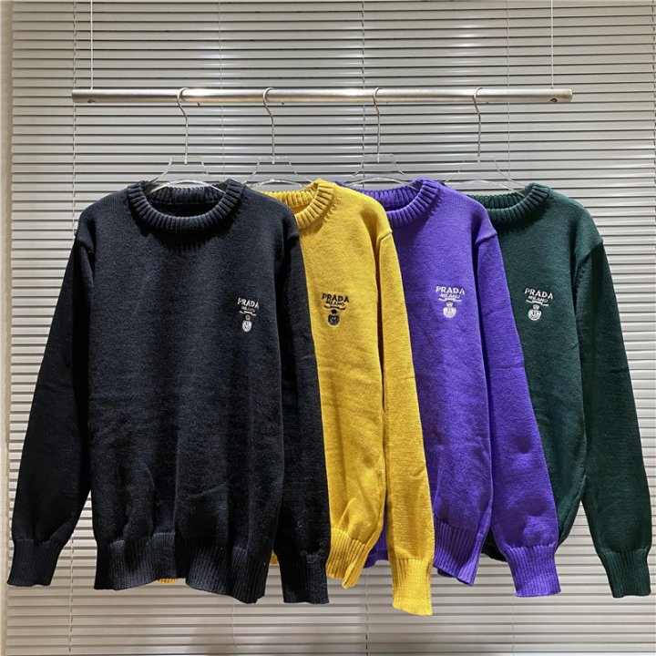 PRADA  프라다 미니 자수 로고 니트