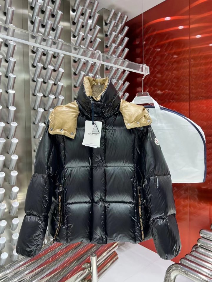 MONCLER 몽클레어 새드로고 덕다운 패딩 74